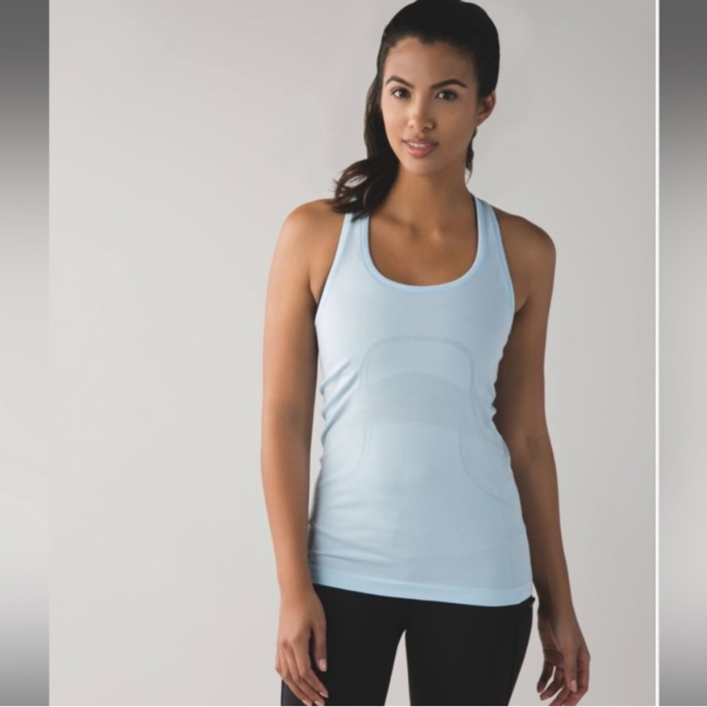 Lululemon Swiftly Tech Racerback Tank size 10 lavender blue color